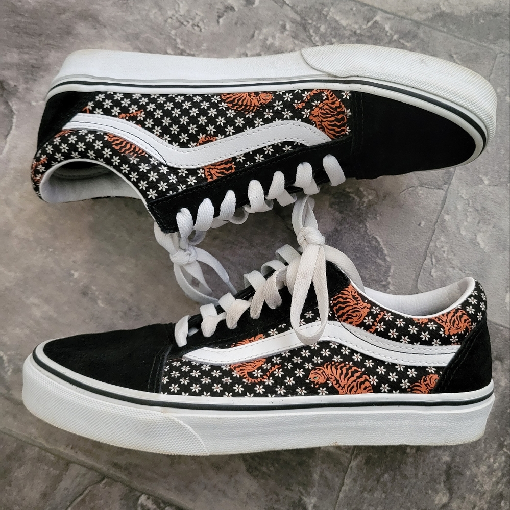 Vans Black and White Tiger Daisy Women's Sneakers